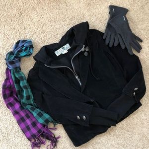 Jolt black jacket with hood